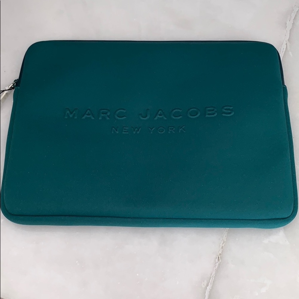 MARC JACOBS LAPTOP CASE FOR “13 LAPTOP